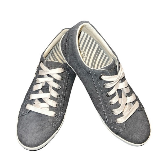 Taos Footwear Gray Sneakers - Picture 2 of 4